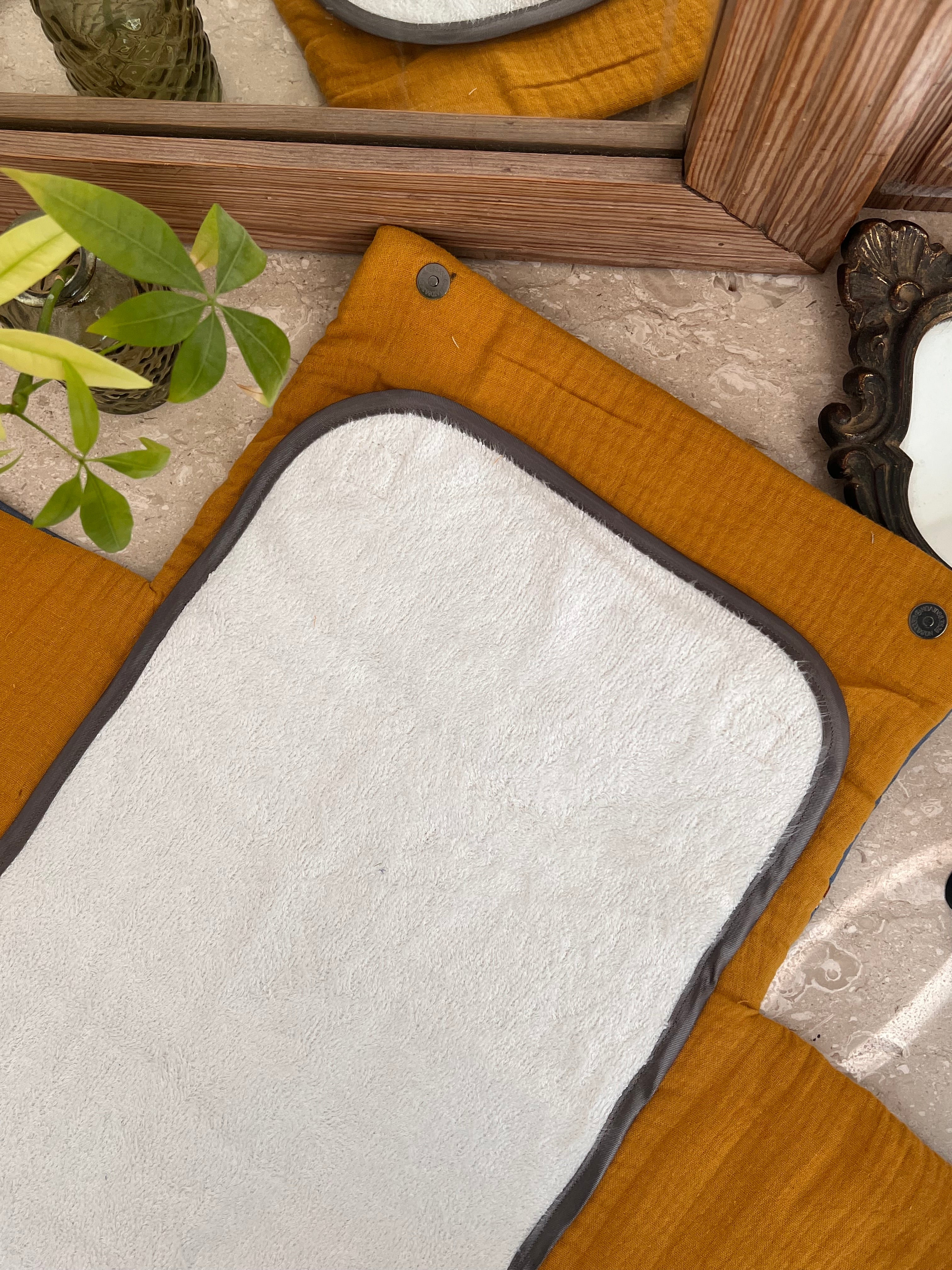 tapis de change nomade ouvert motif Petit Navigateur – doublure coton GOTS – JM Tout Doux